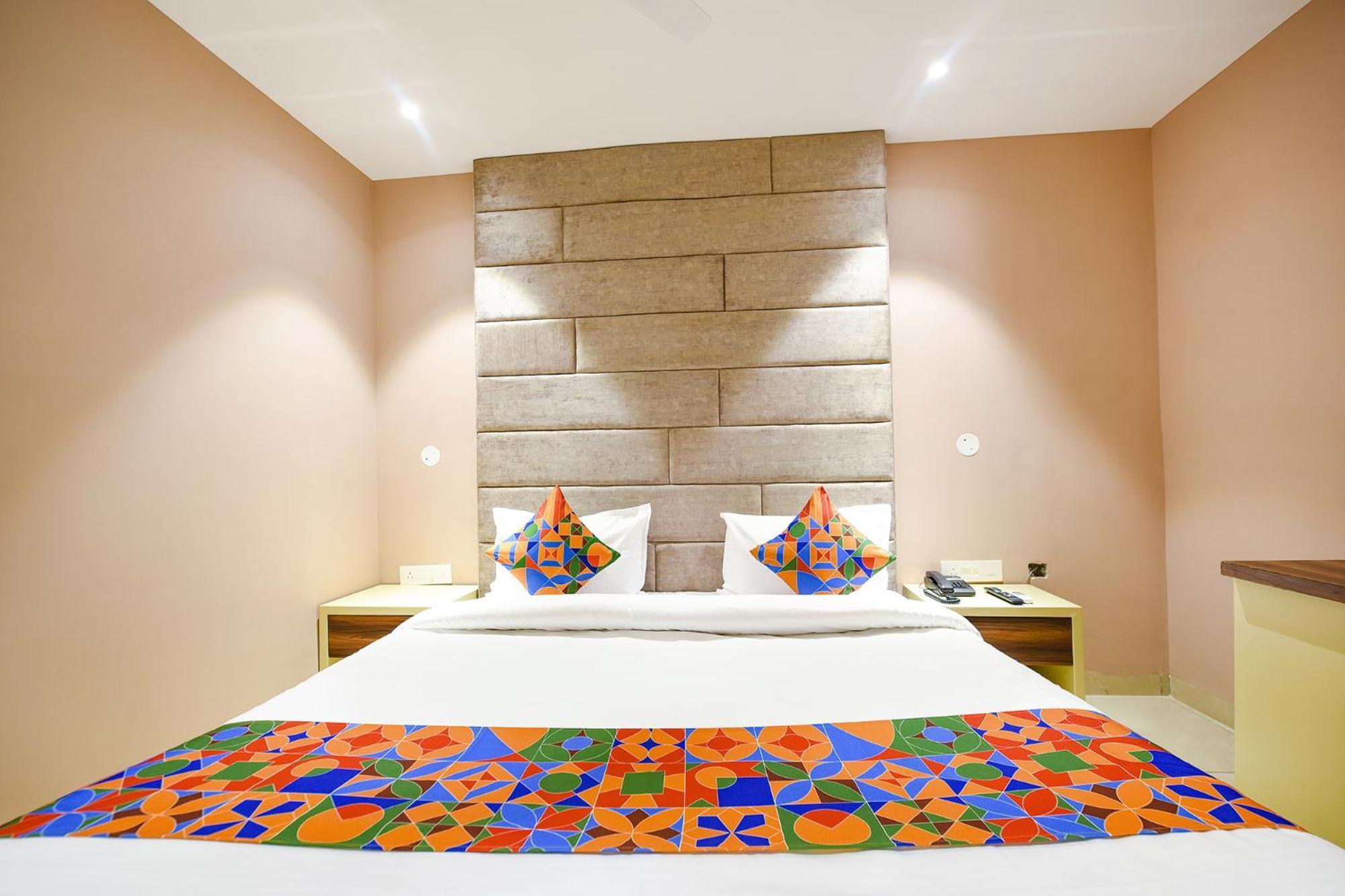 Fabhotel Supreme Suites ルディヤーナー エクステリア 写真
