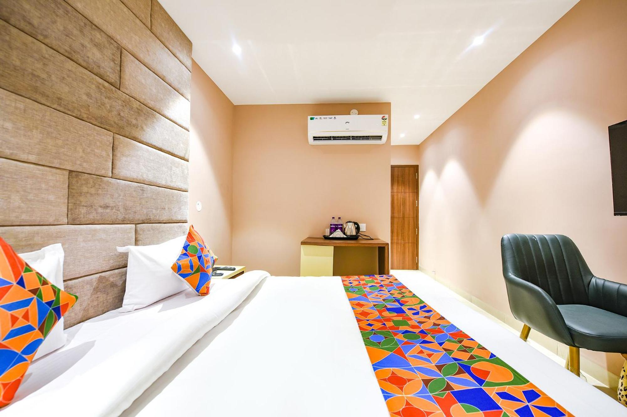 Fabhotel Supreme Suites ルディヤーナー エクステリア 写真